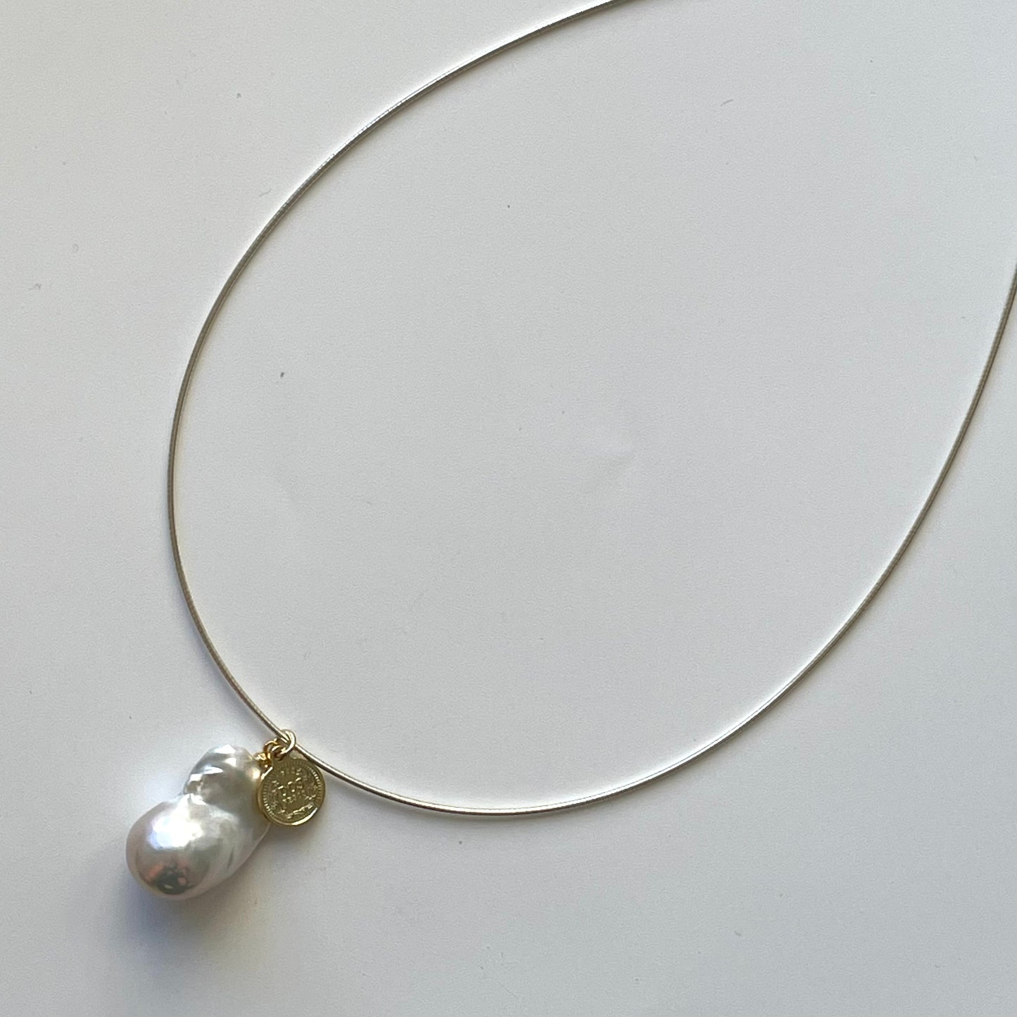 Elegance-Baroque Pearl Pendant Necklace