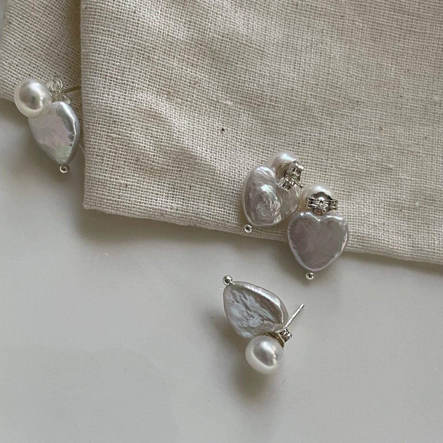 Baroque bread pearl earrings in the shape of a heart