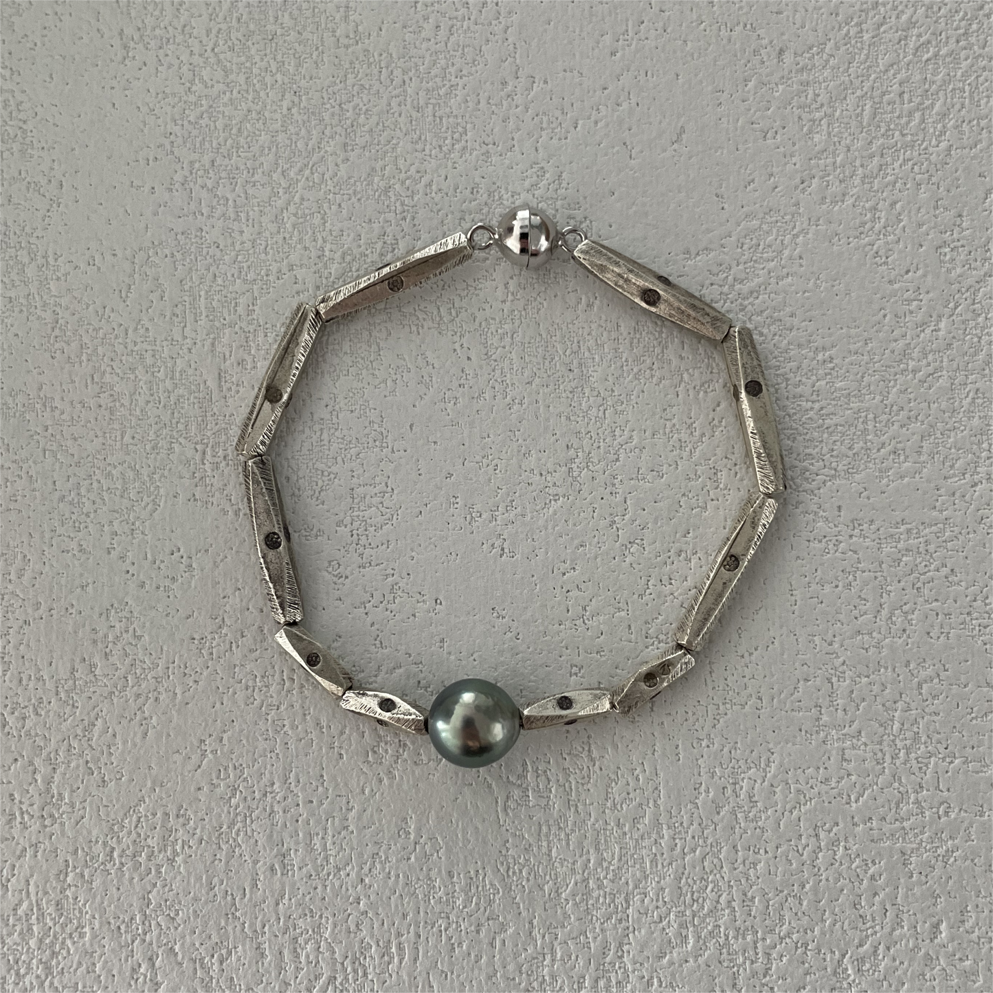 Natural Tahiti pearl bracelet